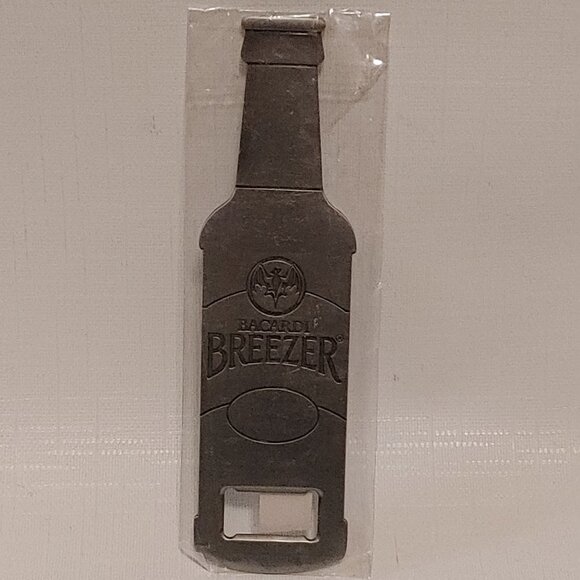 BACARDI BREEZER Metal Bottle Opener BNIP - Picture 1 of 2
